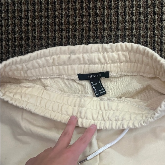 Women’s Cream Jogger Pants - Picture 2 of 3